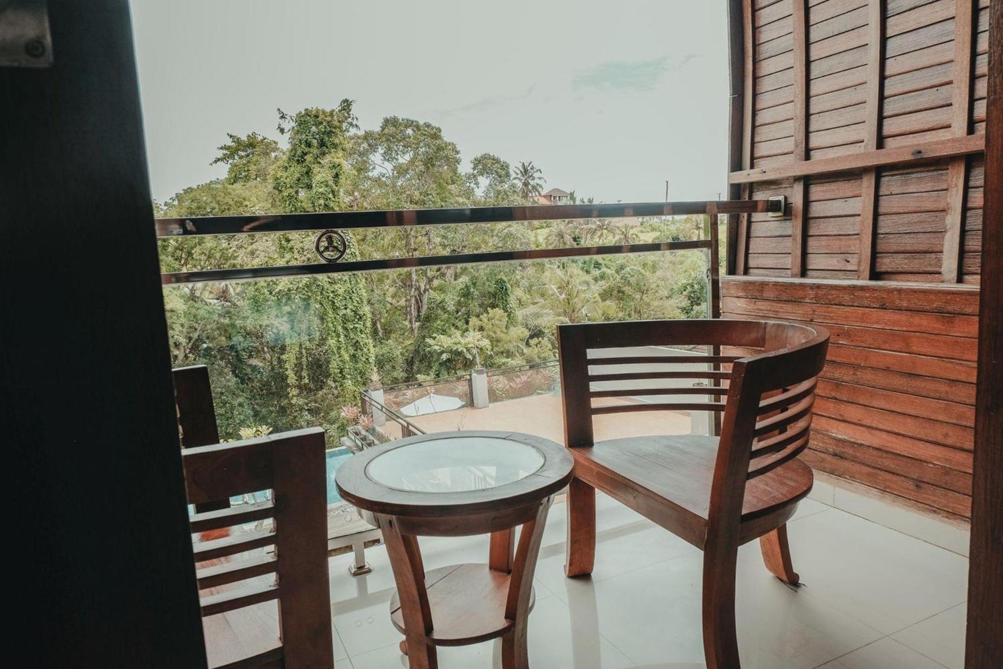 Sekar Arum Riverside Resort In Canggu Tanah Lot Exterior foto