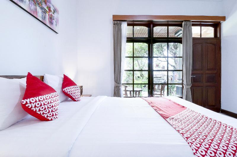 Sekar Arum Riverside Resort In Canggu Tanah Lot Exterior foto